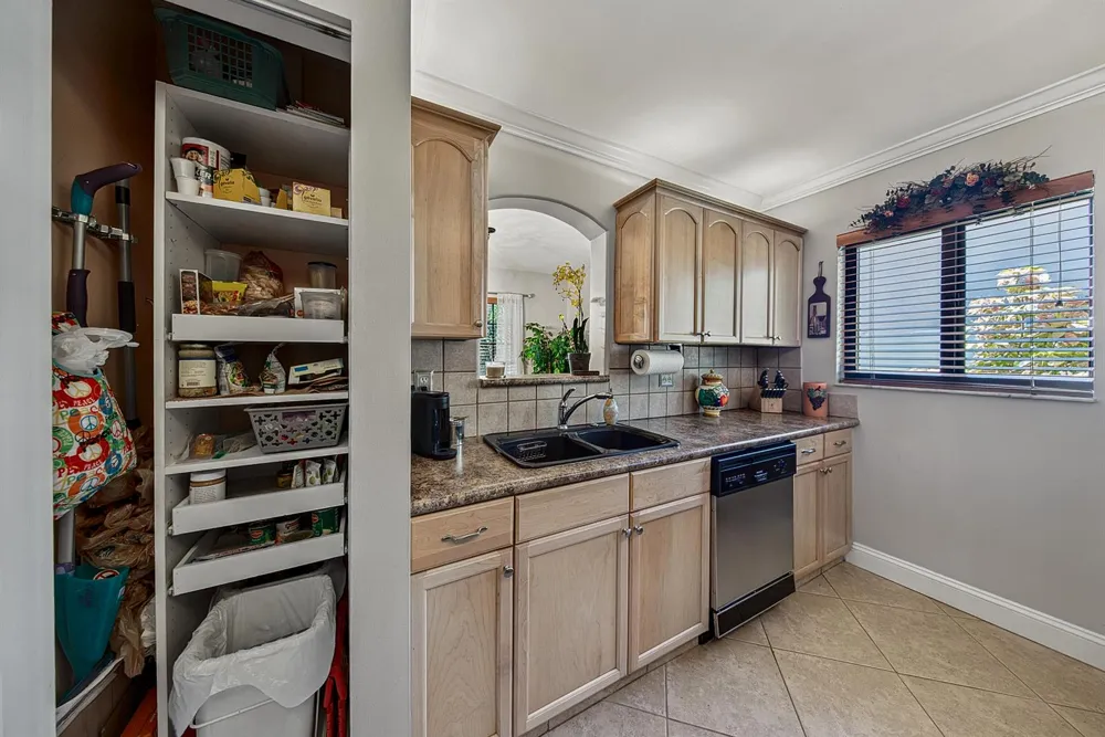 2130 NE 9th Avenue Wilton Manors, FL 33305