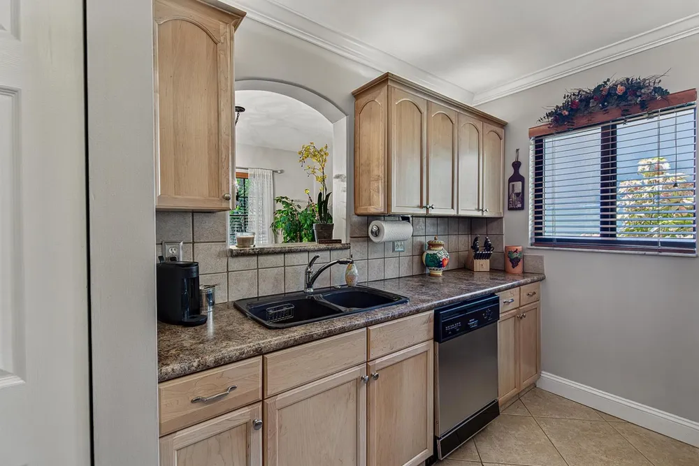 2130 NE 9th Avenue Wilton Manors, FL 33305