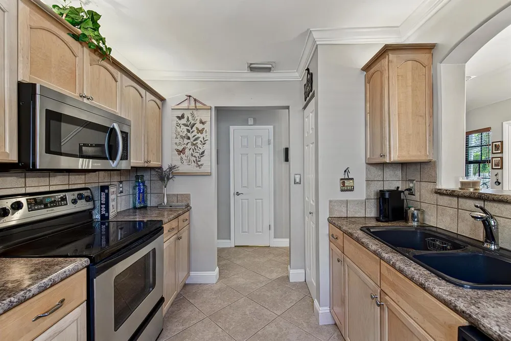 2130 NE 9th Avenue Wilton Manors, FL 33305