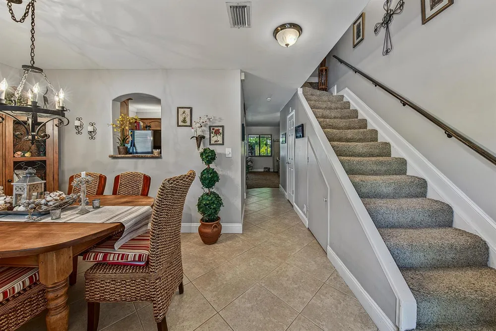 2130 NE 9th Avenue Wilton Manors, FL 33305
