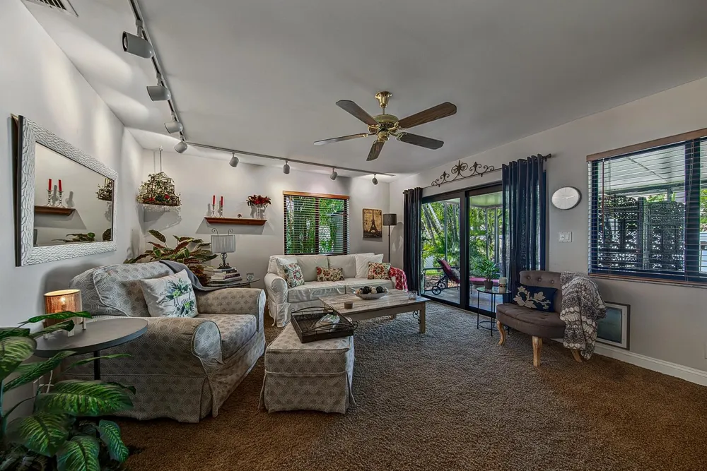 2130 NE 9th Avenue Wilton Manors, FL 33305
