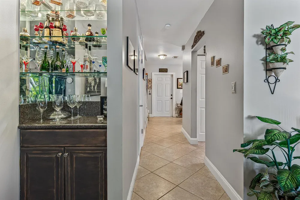 2130 NE 9th Avenue Wilton Manors, FL 33305