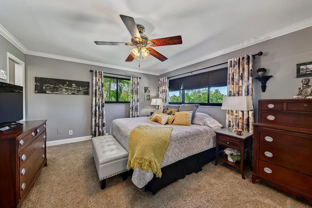 2130 NE 9th Avenue Wilton Manors, FL 33305