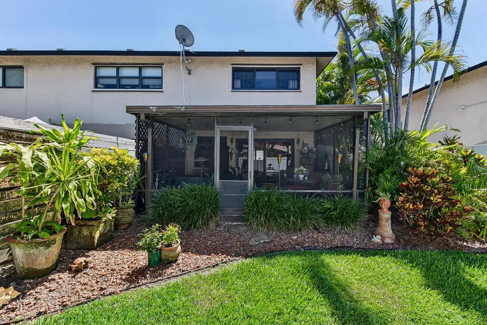 2130 NE 9th Avenue Wilton Manors, FL 33305