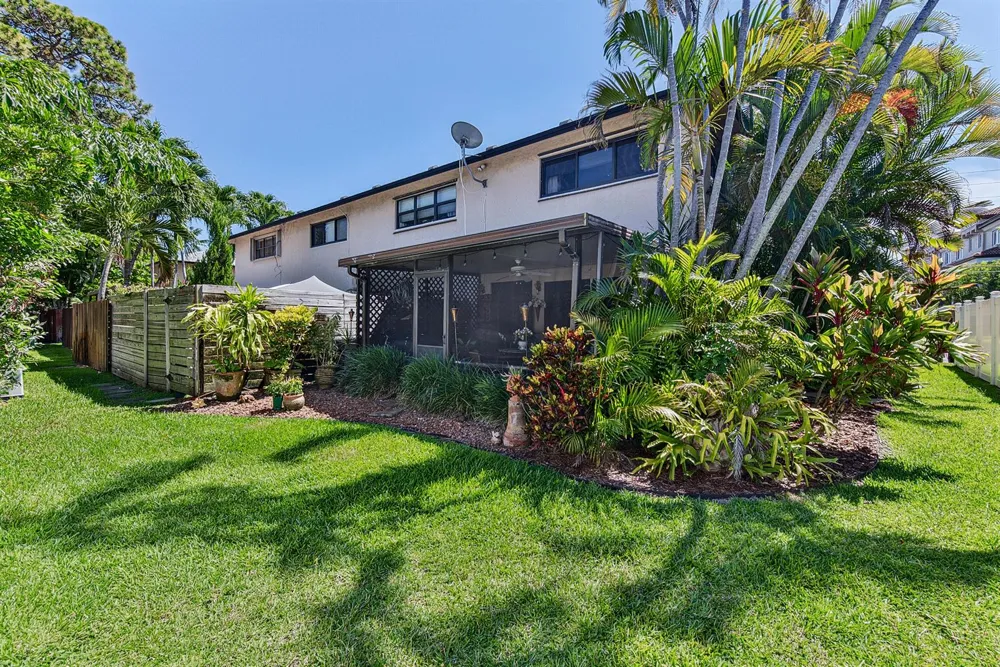 2130 NE 9th Avenue Wilton Manors, FL 33305
