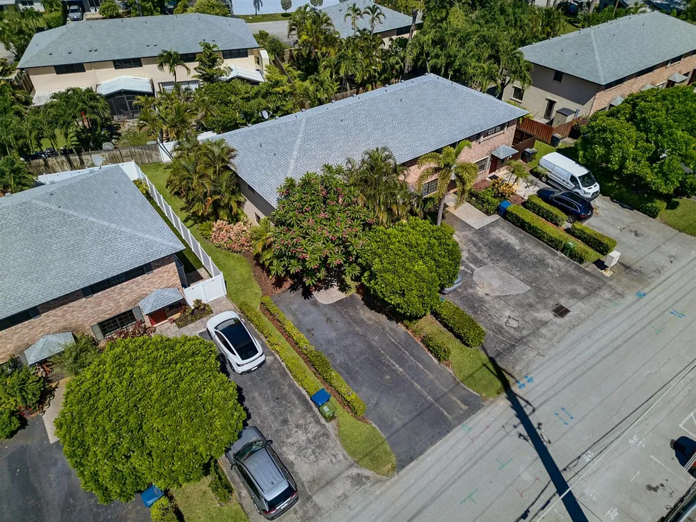 2130 NE 9th Avenue Wilton Manors, FL 33305