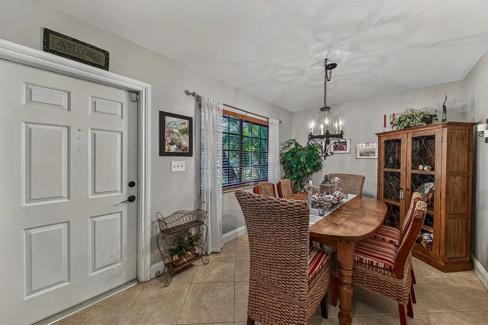 2130 NE 9th Avenue Wilton Manors, FL 33305