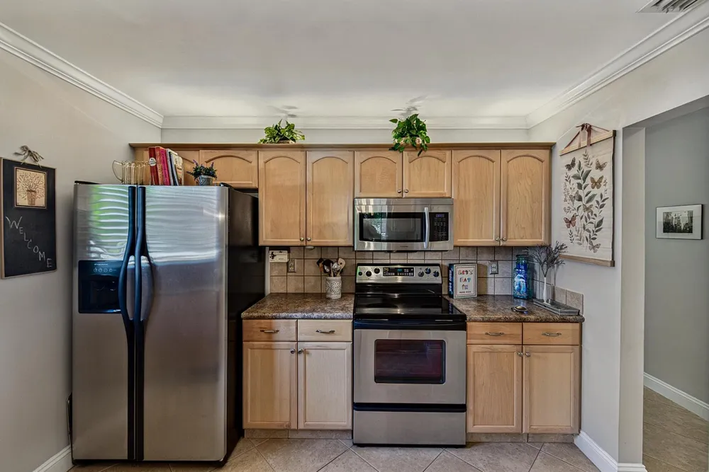 2130 NE 9th Avenue Wilton Manors, FL 33305