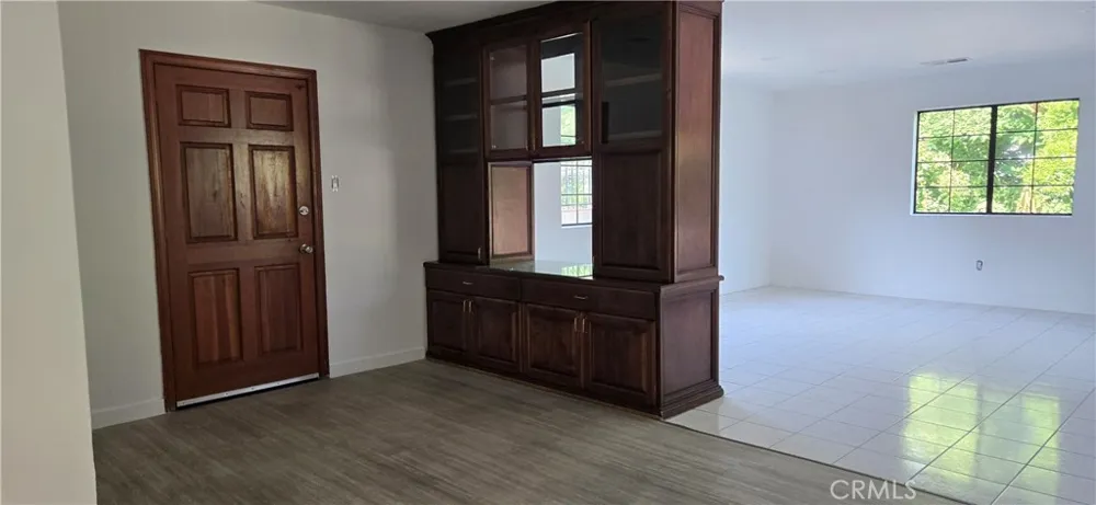 8068 Hazeltine Panorama City, CA 91402