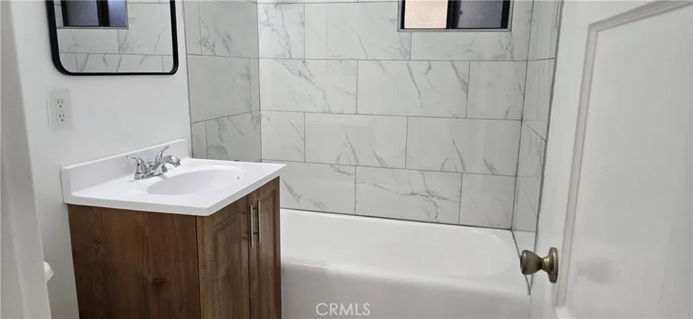 8068 Hazeltine Panorama City, CA 91402