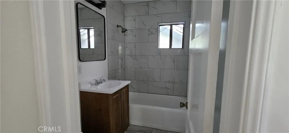 8068 Hazeltine Panorama City, CA 91402