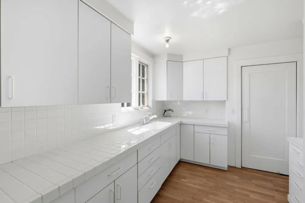 24580 Loma Prieta Avenue Los Gatos, CA 95033