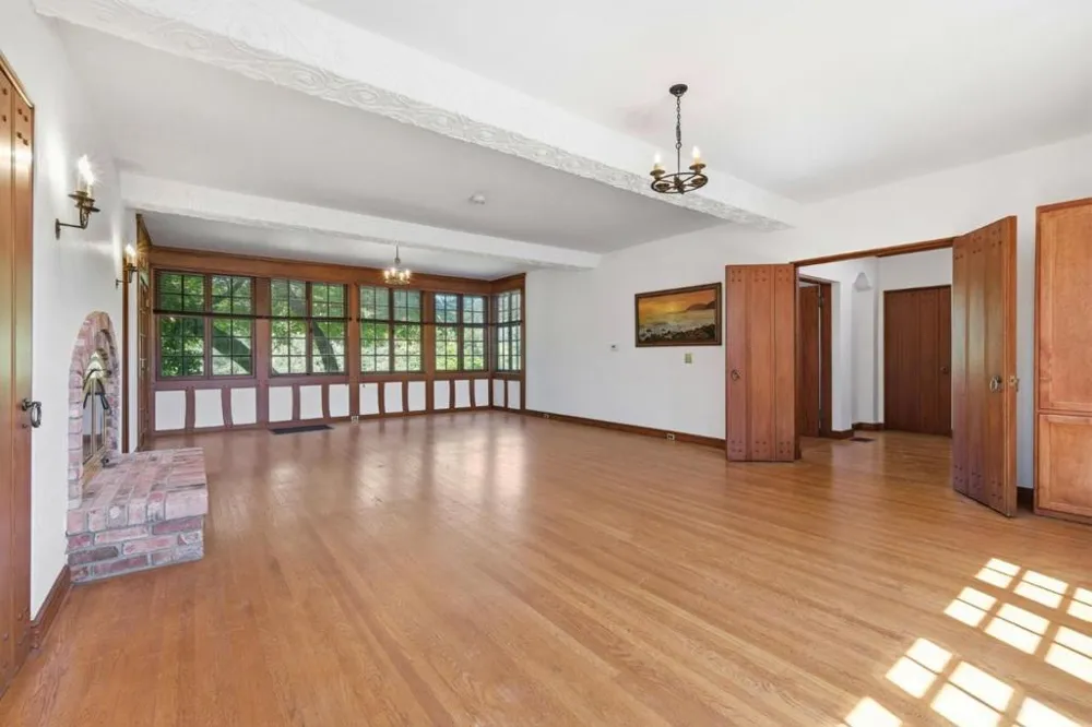 24580 Loma Prieta Avenue Los Gatos, CA 95033