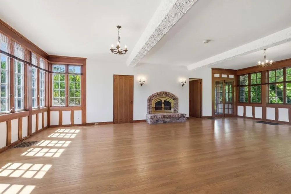 24580 Loma Prieta Avenue Los Gatos, CA 95033