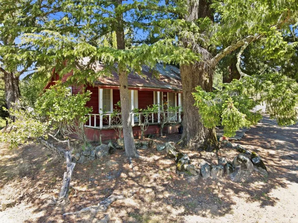 24580 Loma Prieta Avenue Los Gatos, CA 95033