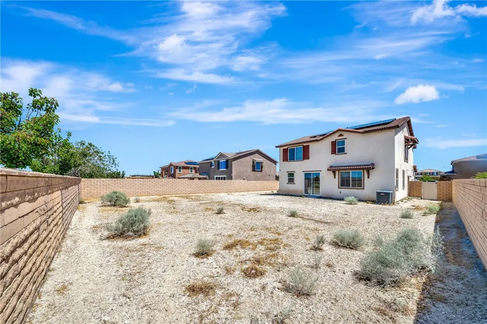 37921 Avenida De Diego Palmdale, CA 93552