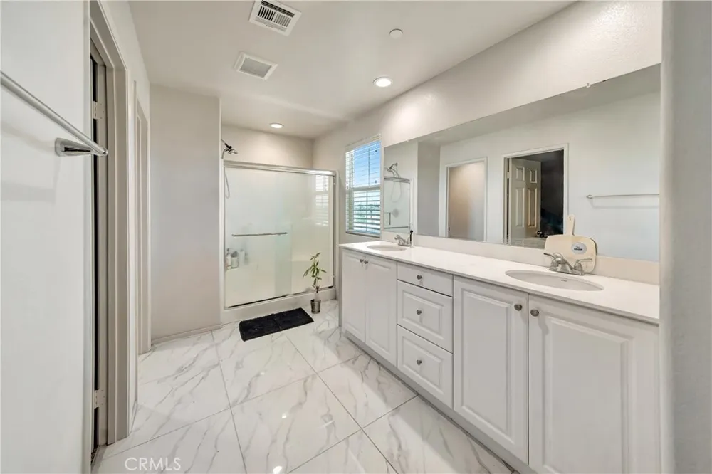 37921 Avenida De Diego Palmdale, CA 93552