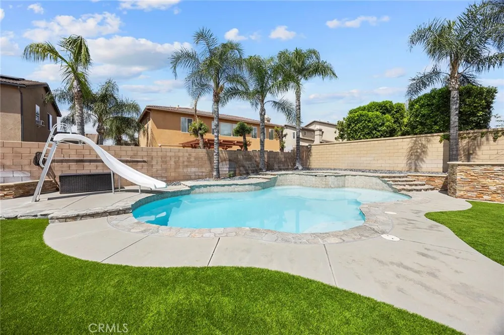 7547 Soaring Bird Court Eastvale, CA 92880