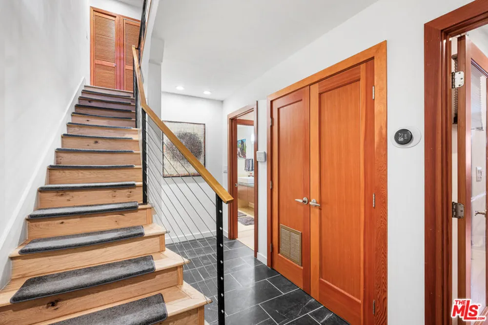 6415 Pacific Avenue #C Playa del Rey, CA 90293