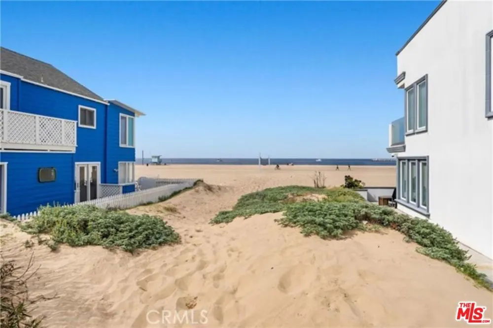 6415 Pacific Avenue #C Playa del Rey, CA 90293