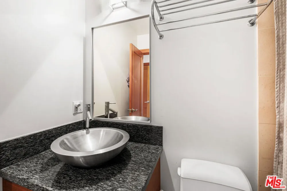 6415 Pacific Avenue #C Playa del Rey, CA 90293