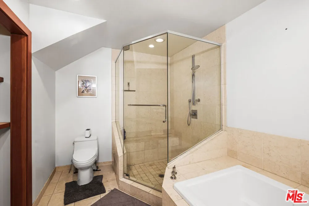 6415 Pacific Avenue #C Playa del Rey, CA 90293