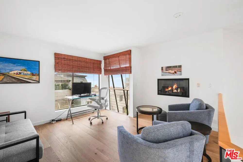 6415 Pacific Avenue #C Playa del Rey, CA 90293