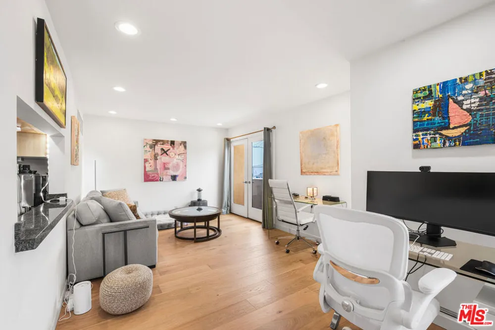 6415 Pacific Avenue #C Playa del Rey, CA 90293