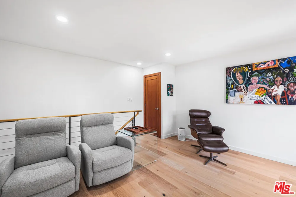 6415 Pacific Avenue #C Playa del Rey, CA 90293
