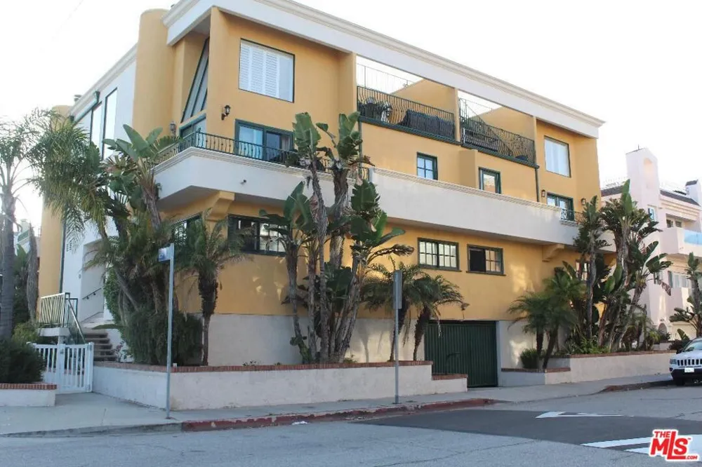 6415 Pacific Avenue #C Playa del Rey, CA 90293