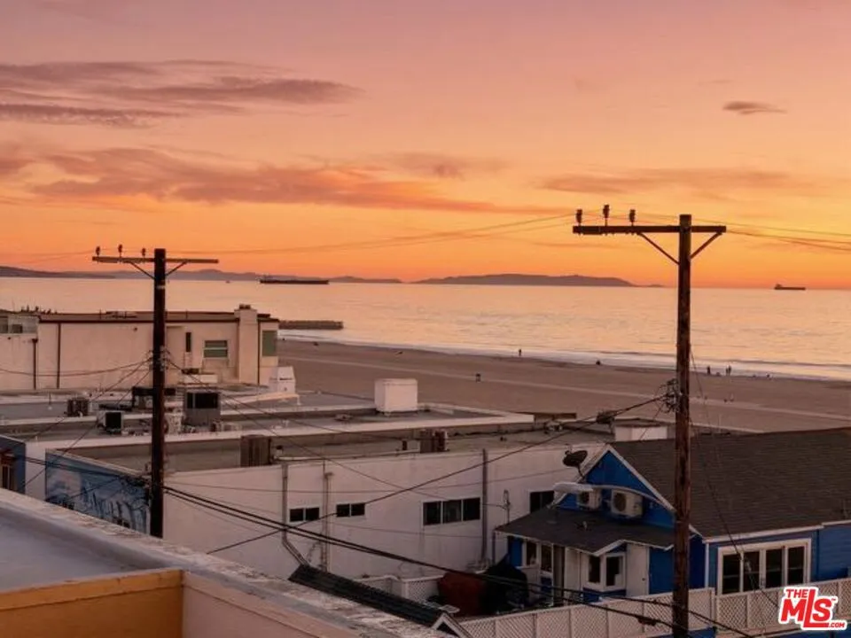6415 Pacific Avenue #C Playa del Rey, CA 90293
