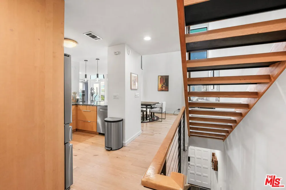 6415 Pacific Avenue #C Playa del Rey, CA 90293