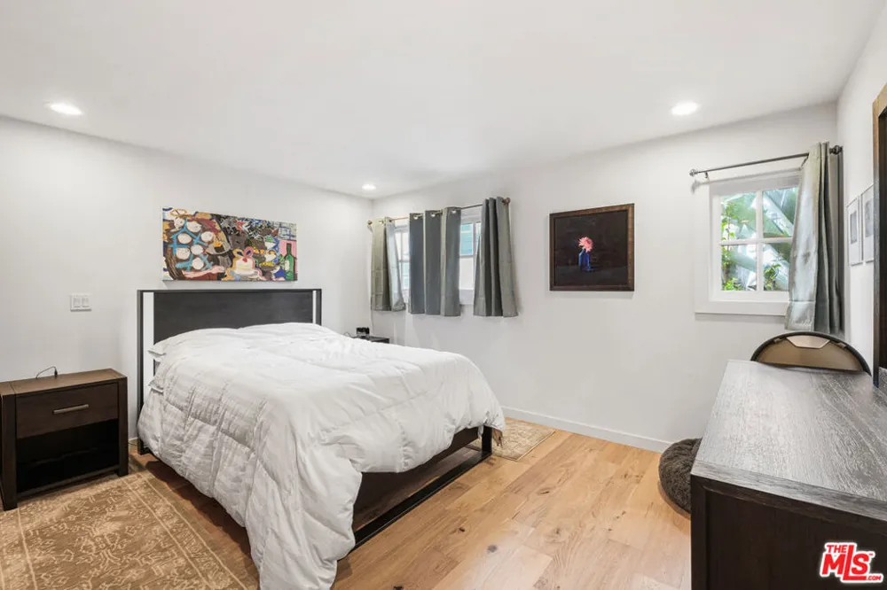 6415 Pacific Avenue #C Playa del Rey, CA 90293