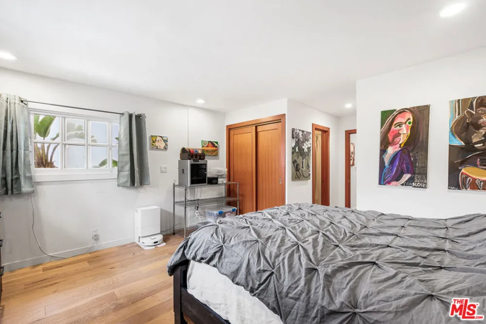 6415 Pacific Avenue #C Playa del Rey, CA 90293