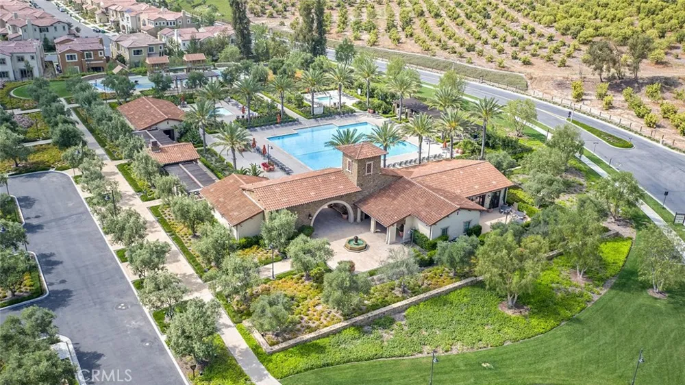 116 Knob Creek Irvine, CA 92602
