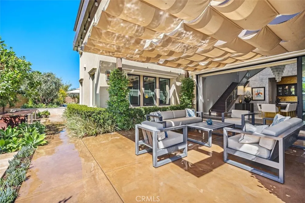 116 Knob Creek Irvine, CA 92602