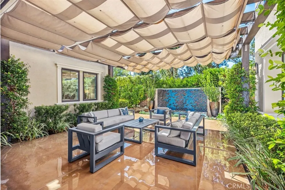 116 Knob Creek Irvine, CA 92602