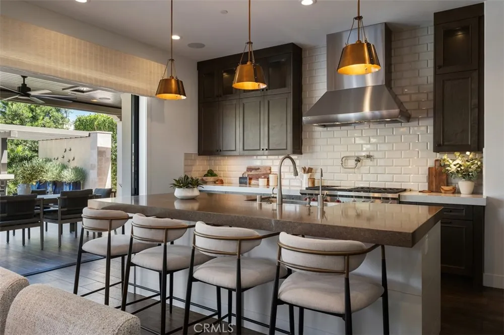 116 Knob Creek Irvine, CA 92602