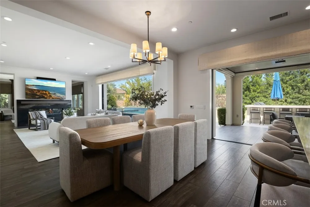 116 Knob Creek Irvine, CA 92602