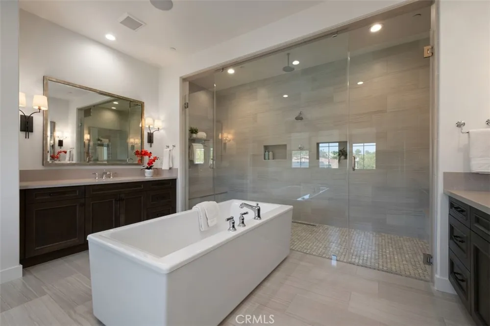 116 Knob Creek Irvine, CA 92602