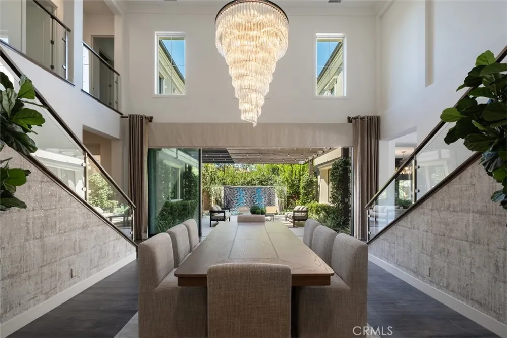 116 Knob Creek Irvine, CA 92602