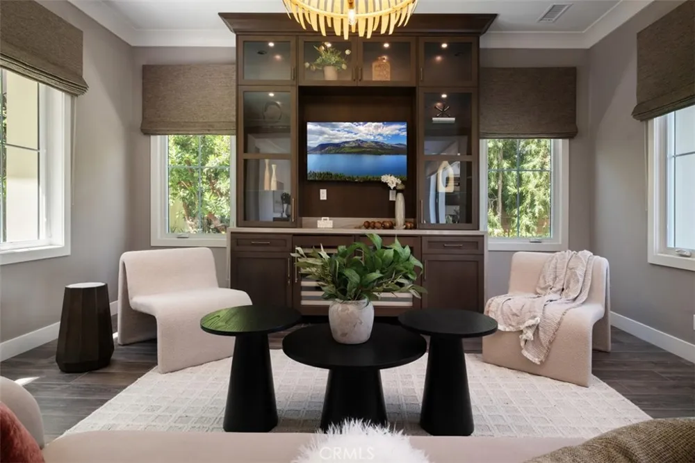116 Knob Creek Irvine, CA 92602