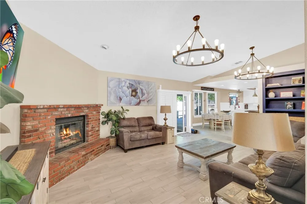 15908 Acoma Road Apple Valley, CA 92307