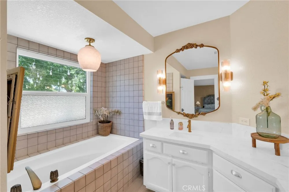 15908 Acoma Road Apple Valley, CA 92307