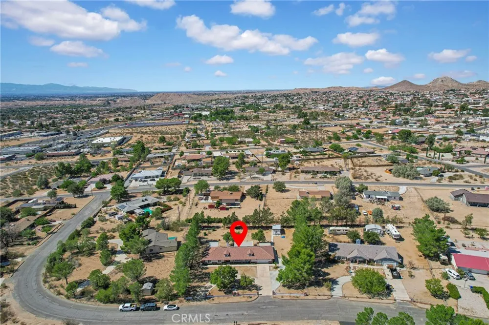 15908 Acoma Road Apple Valley, CA 92307