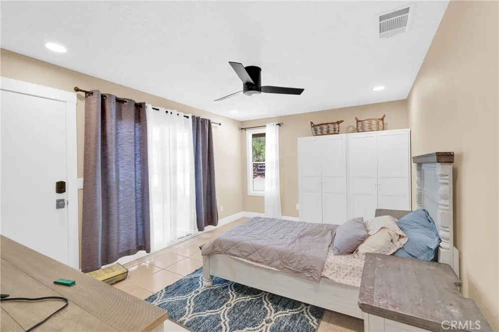 15908 Acoma Road Apple Valley, CA 92307