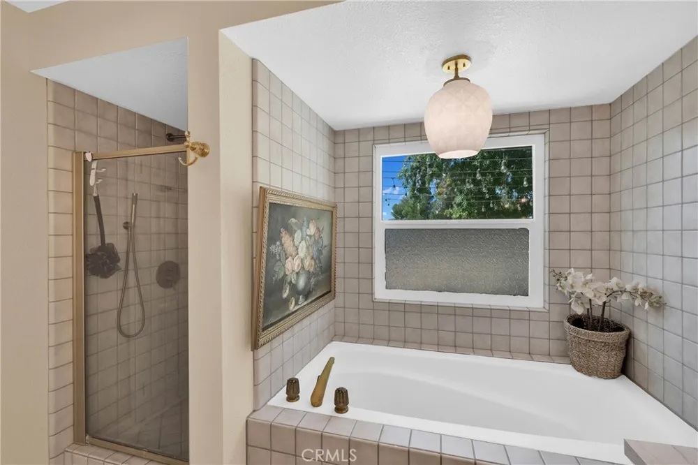15908 Acoma Road Apple Valley, CA 92307