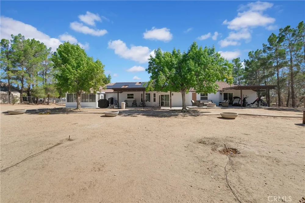 15908 Acoma Road Apple Valley, CA 92307