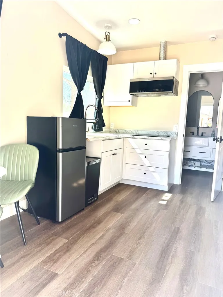 15908 Acoma Road Apple Valley, CA 92307