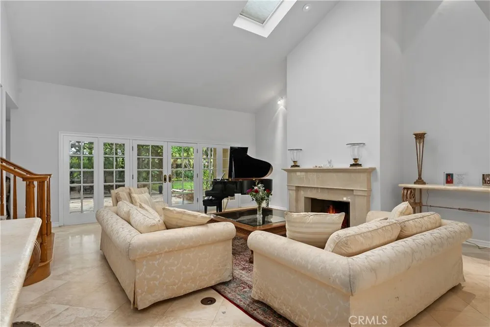 10371 Balliet Drive Villa Park, CA 92861